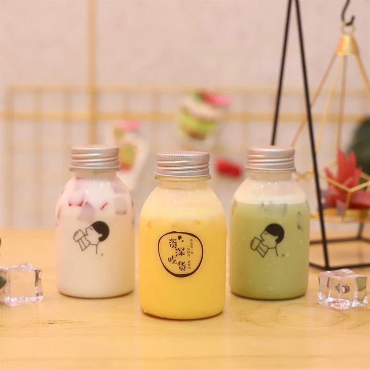 Műanyag tejes kékeszöld 240 ml-es palack